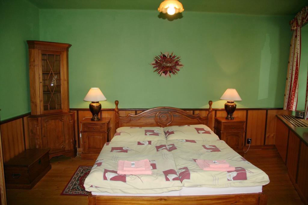 Penzion Kasper Cyklopenzion Jindrichuv Hradec Ruang foto