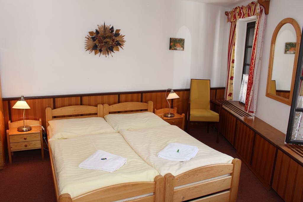 Penzion Kasper Cyklopenzion Jindrichuv Hradec Ruang foto